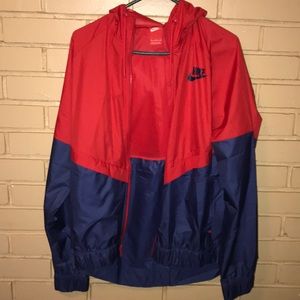 NIKE Lightweight Rain Jacket